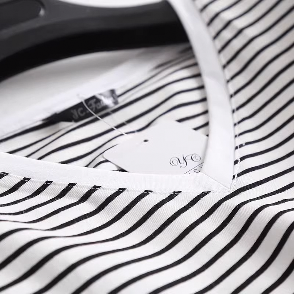 Versatile V-Neck Short Sleeve T-Shirt for Women - Stylish and Comfortable - 图片 9